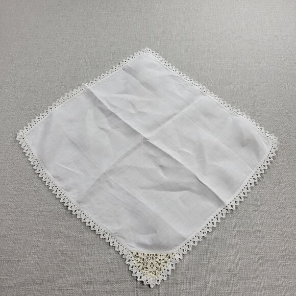 3 pcs Vintage Table Napkins 16" White Plain Linen Lace Trim Hand-Crochet Square - Picture 10 of 12